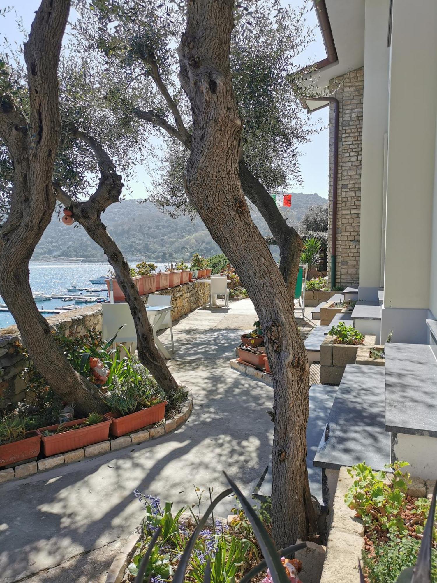 B&B La Palafitta 포르토베네레 외부 사진