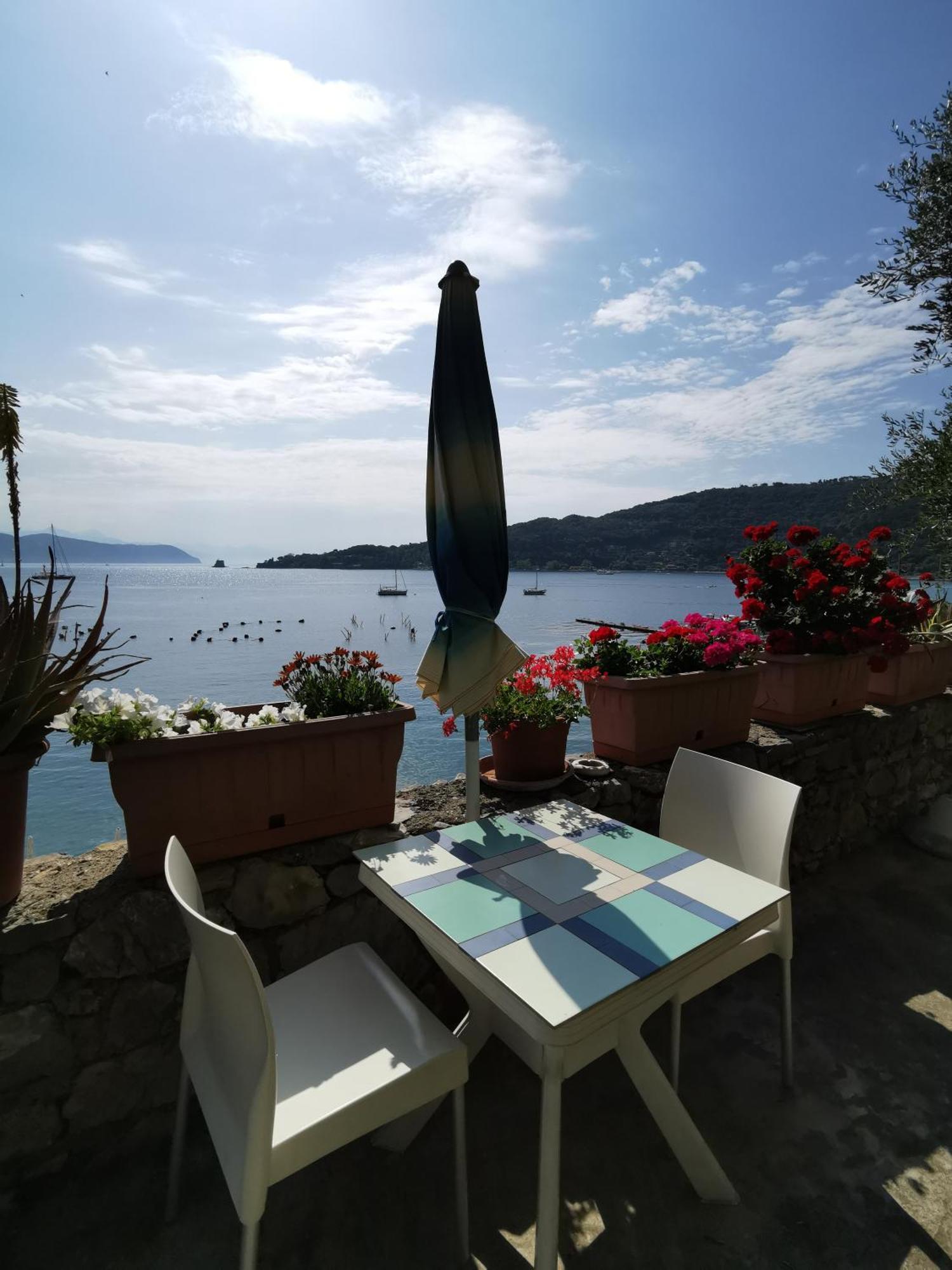 B&B La Palafitta 포르토베네레 외부 사진